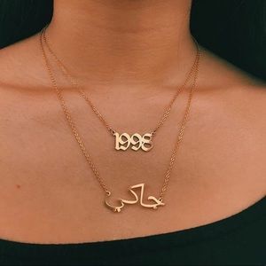 1998 BOX CHAIN OLD ENGLISH NECKLACE